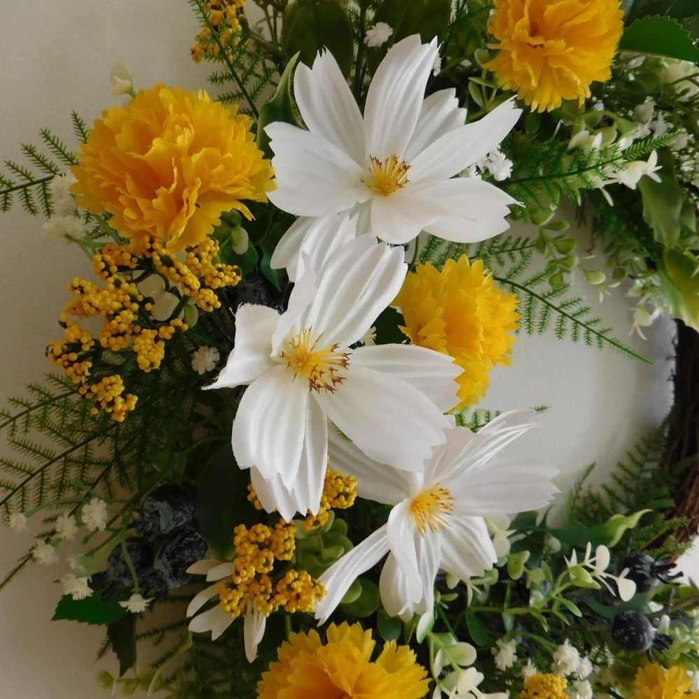 Yellow & White Spring Floral Wreath - Elegant Door Décor